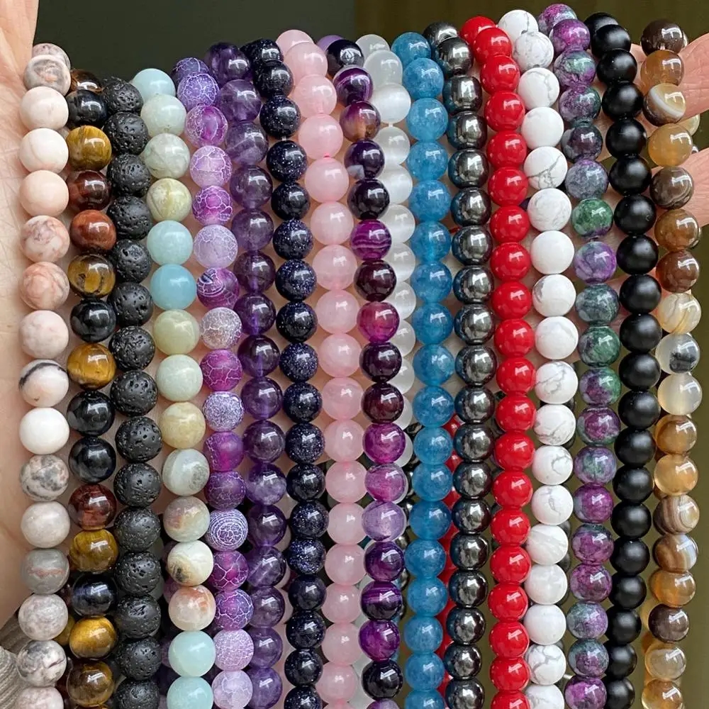 Perles bleu foncé saturées en turquoise avec une couleur profonde