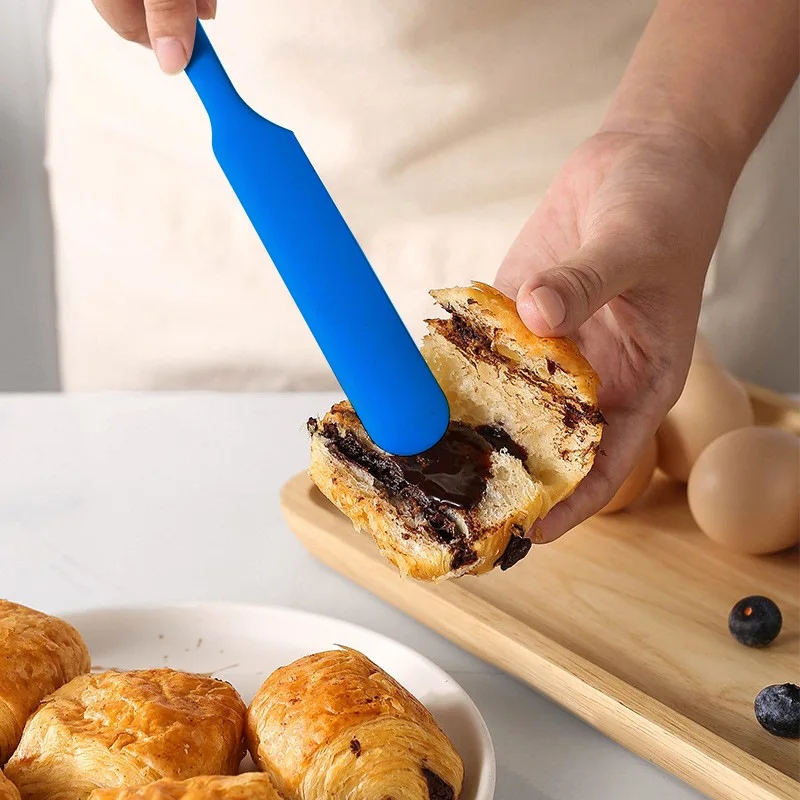 Practical spatula for home use