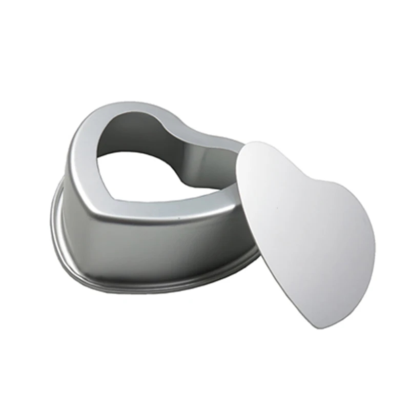 Baking mold that does not deform and lasts long