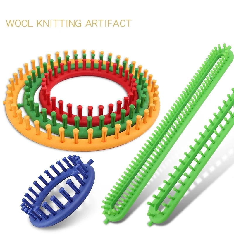 Machine that makes it easy to create scarves and hats, even for beginners