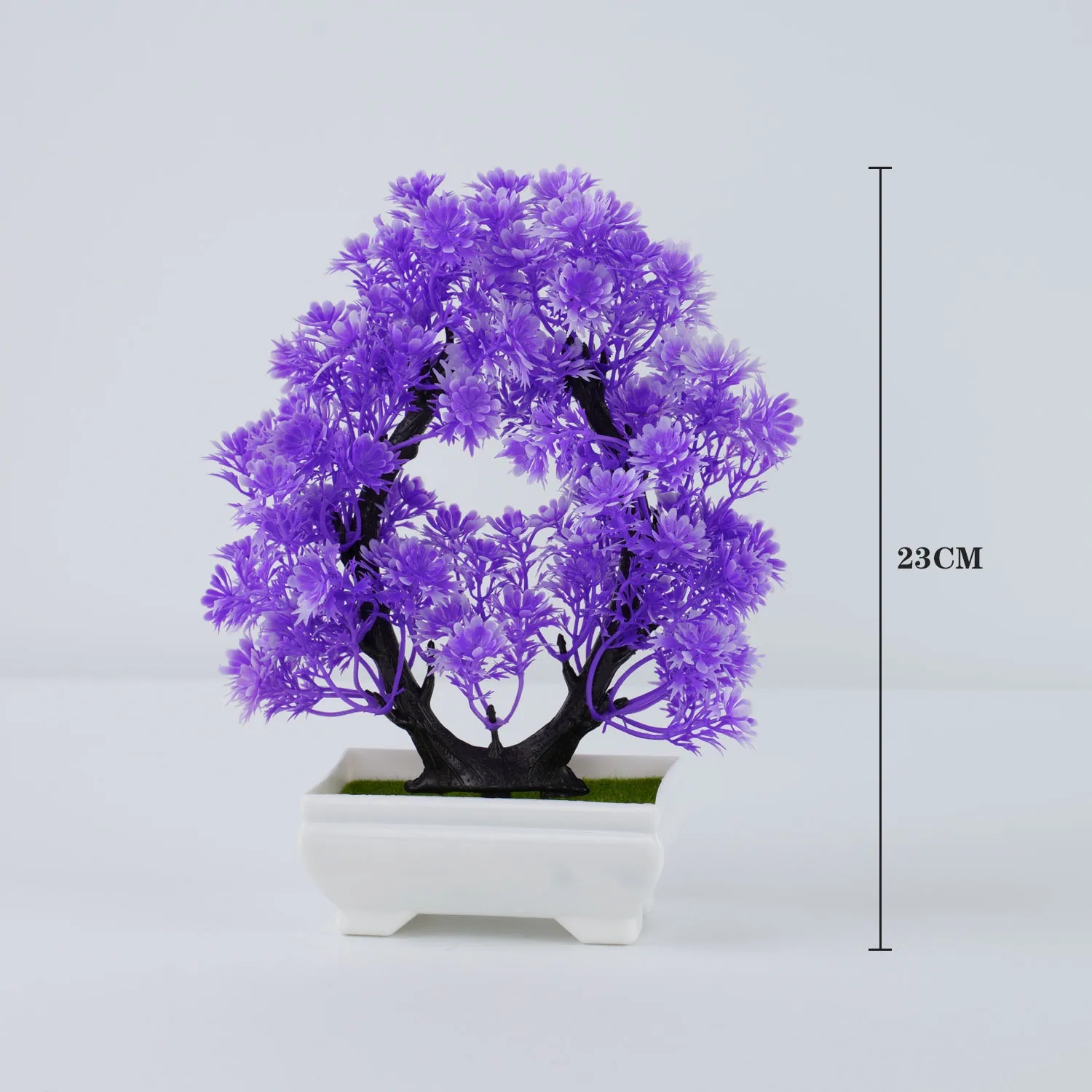 Bonsai elegante com folhas roxas em vaso