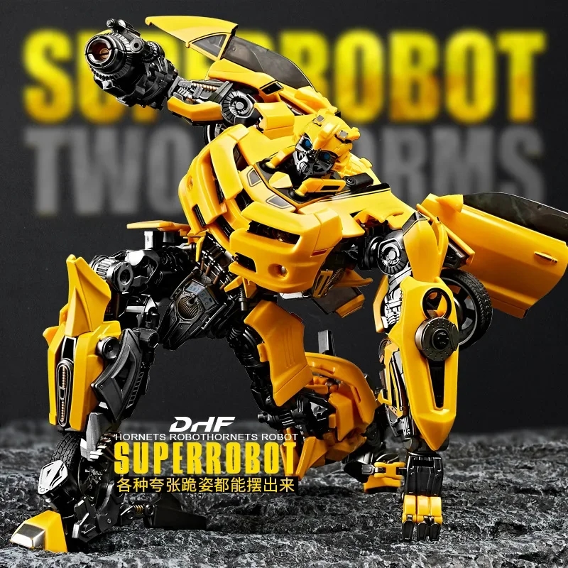 Vista lateral da figura de Bumblebee, mostrando o complexo mecanismo de transformação
