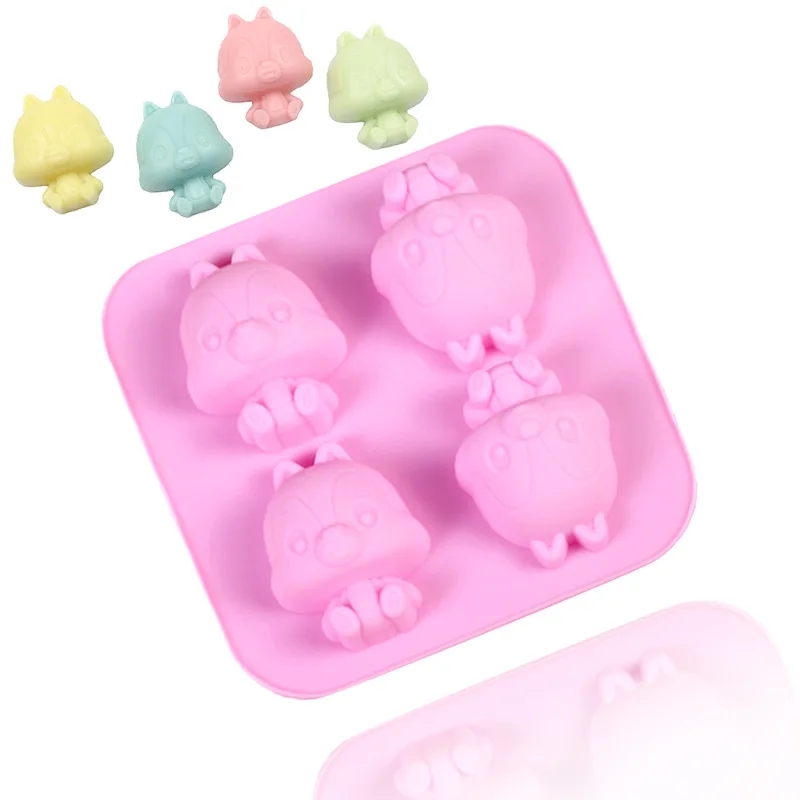 Soap mold with images of animals, easy to clean and safe