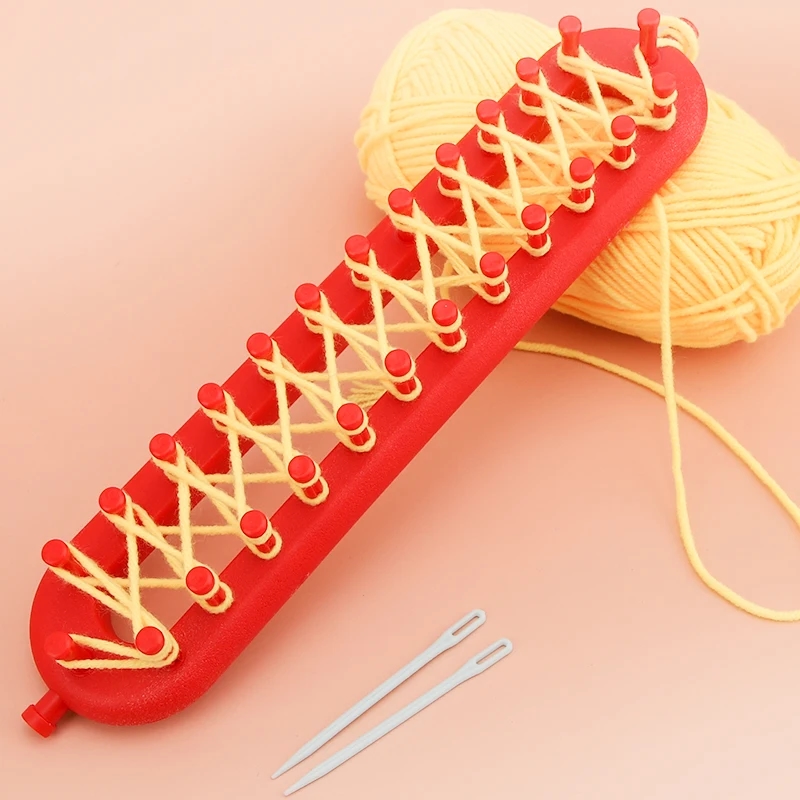 Lightweight and portable knitting machine, easy to take with you