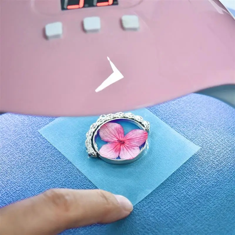 Jewelry item created using UV epoxy adhesive