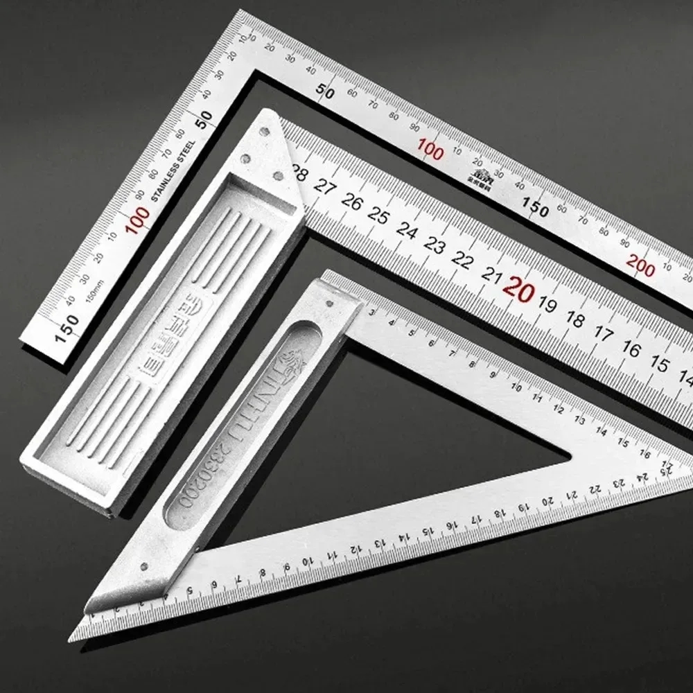 Square made of aluminum and steel, ideal for cutting and drafting