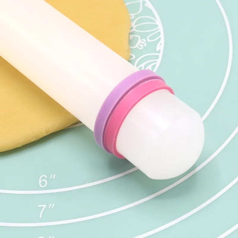 Rolling pin for baking with a comfortable handle and durable material