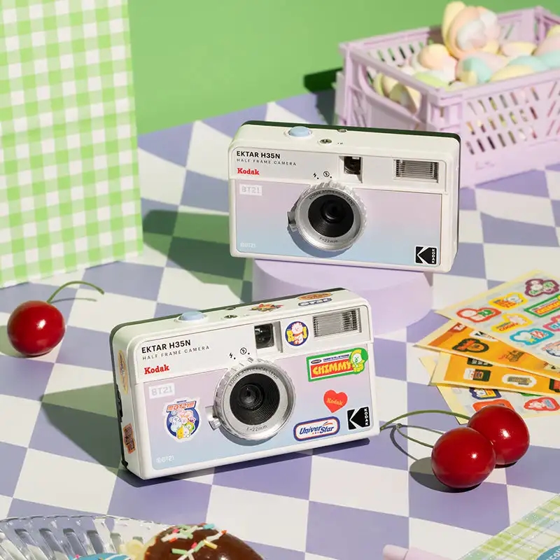 Cámara ligera y compacta, ideal para viajes y experimentos fotográficos