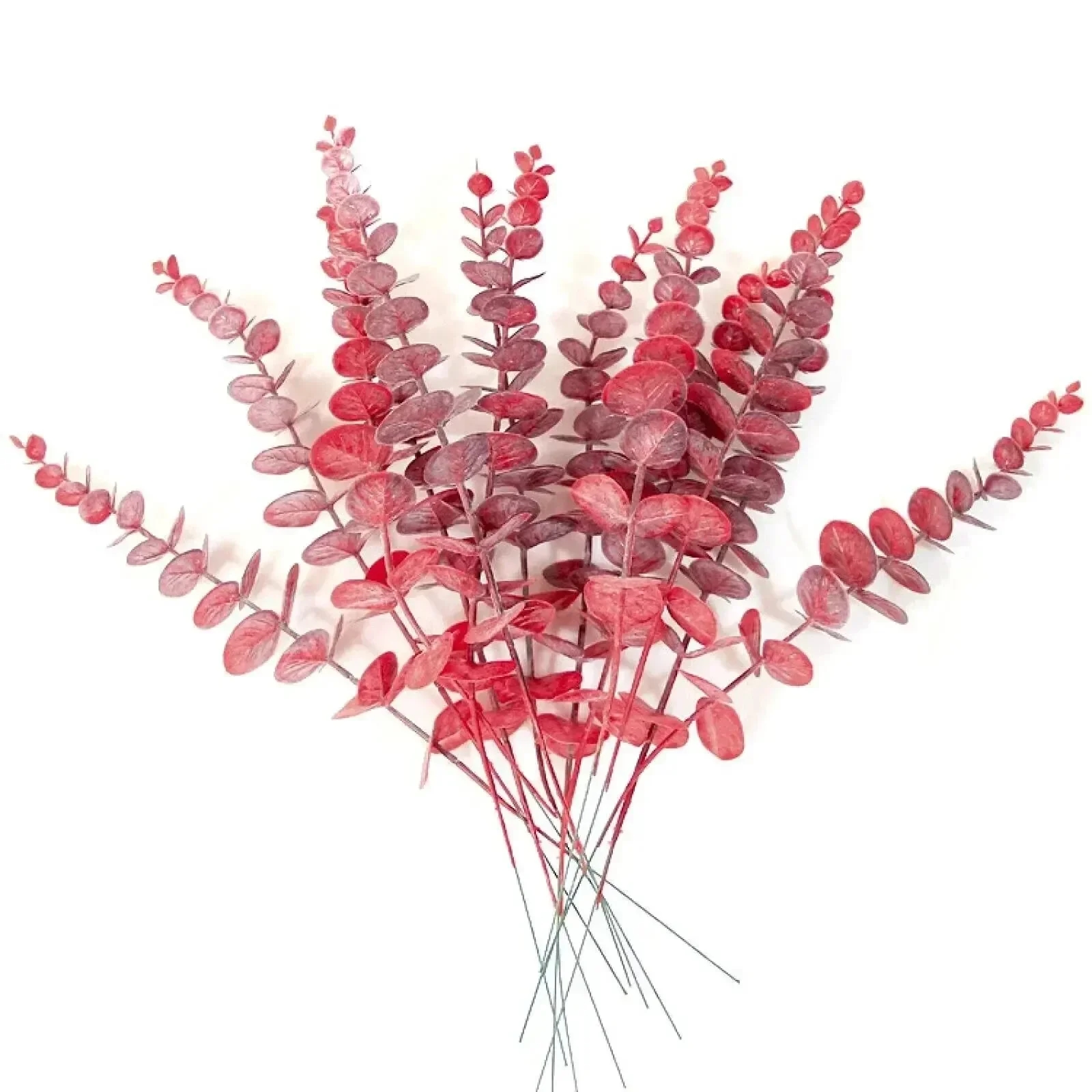 Folhas de eucalipto artificiais usadas como decoração para um buquê de flores