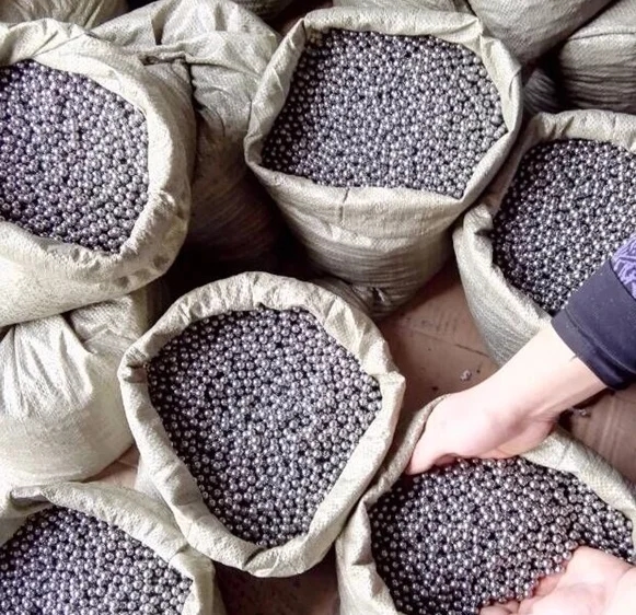 Imagen de bolas de acero utilizadas en una ballesta u otro uso