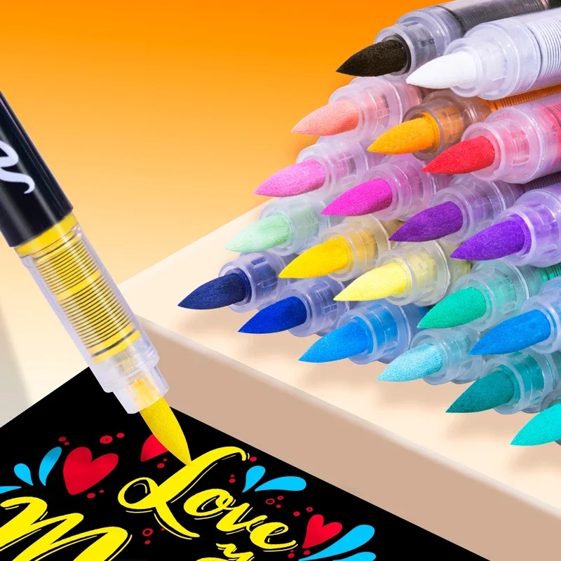 Macro shot of the soft brush tip of GN acrylic marker, demonstrating its flexibility and quality