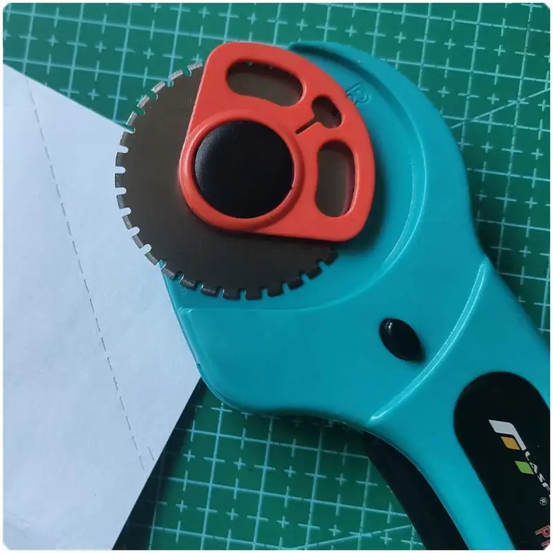 Universal cutter FT145 that easily handles any tasks