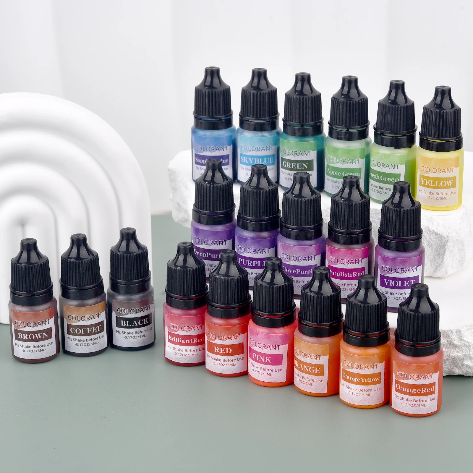 Example of using the pigment to create various shades in home production