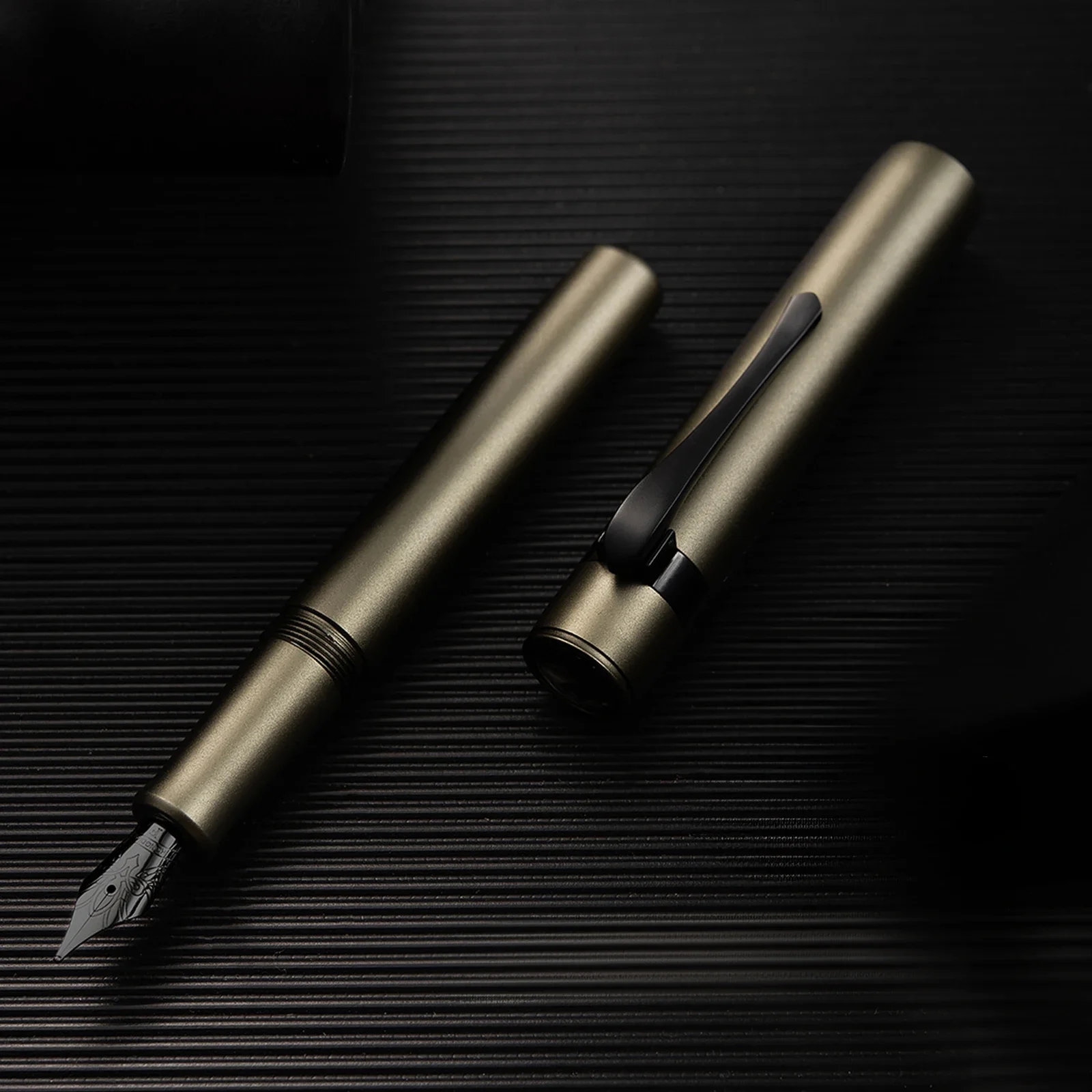 Comfortable pen with a smooth grip, suitable for long use