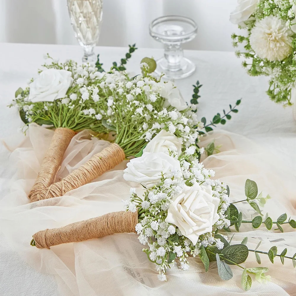 Flores artificiales Gypsophila en una composición de boda