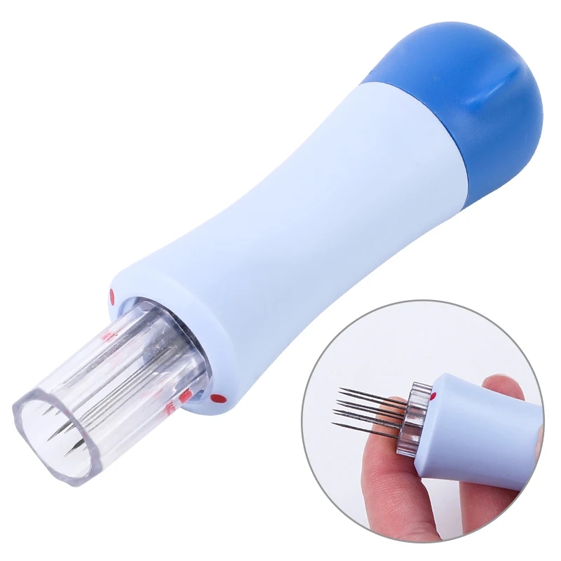 The set includes 7 needles of different sizes for convenient felting
