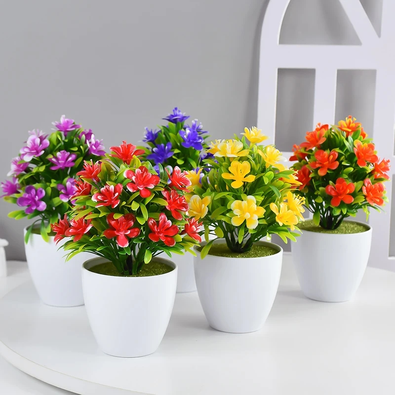 Aesthetically pleasing artificial plant for the interior