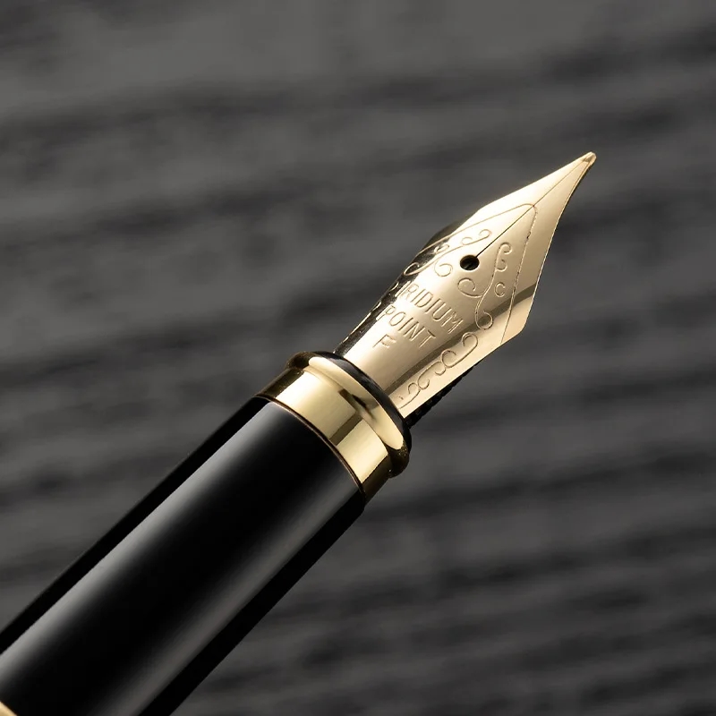 Pen with smooth operation and comfortable ergonomics for everyday use