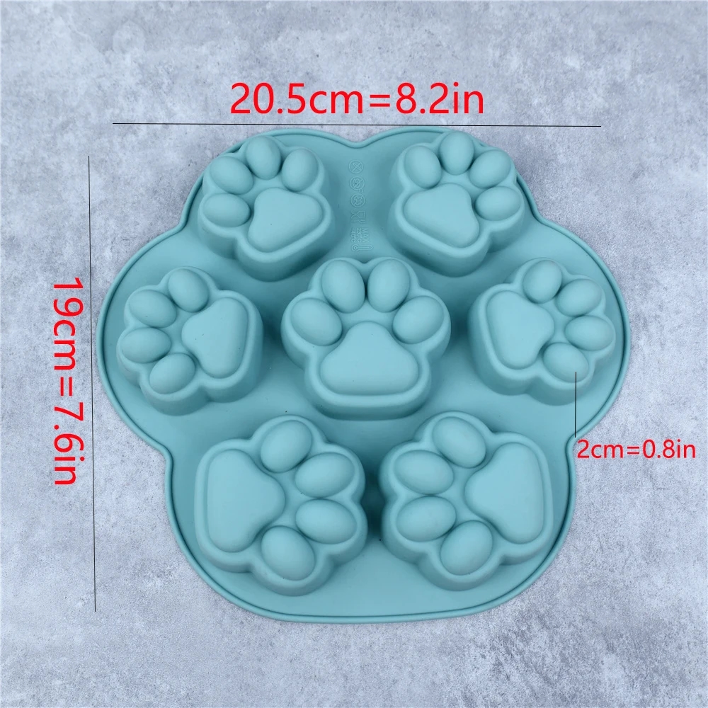 Create beautiful treats with unique paw-shaped molds