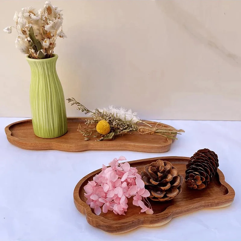Multifunctional wooden plate for sweets and snacks