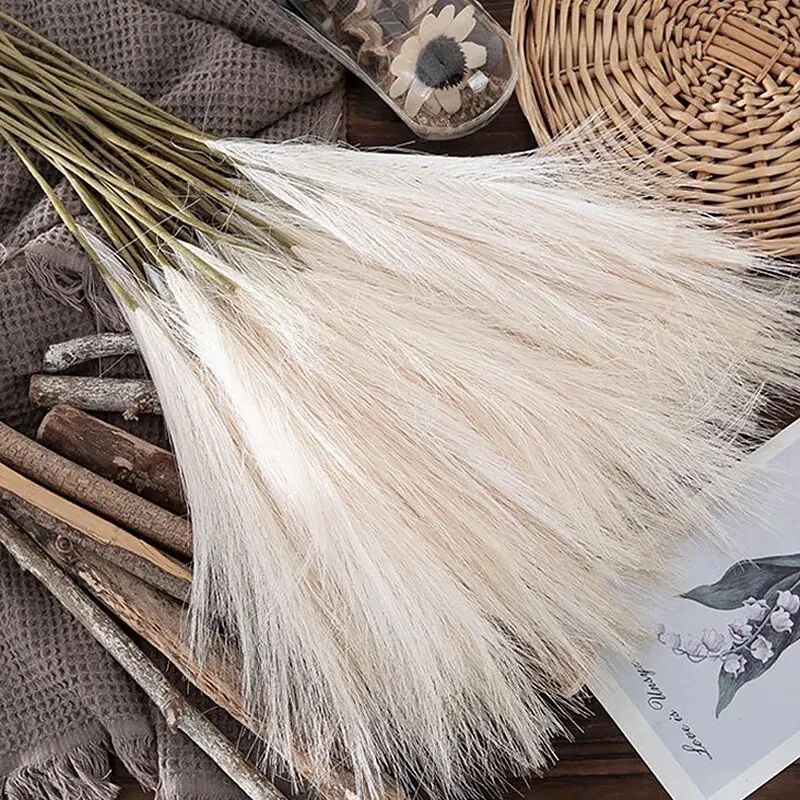 Set of artificial reed flowers that will suit any room