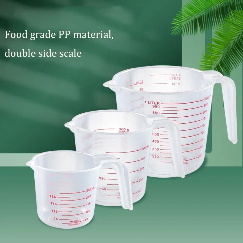 Large silicone measuring cup, perfect for bulk recipes