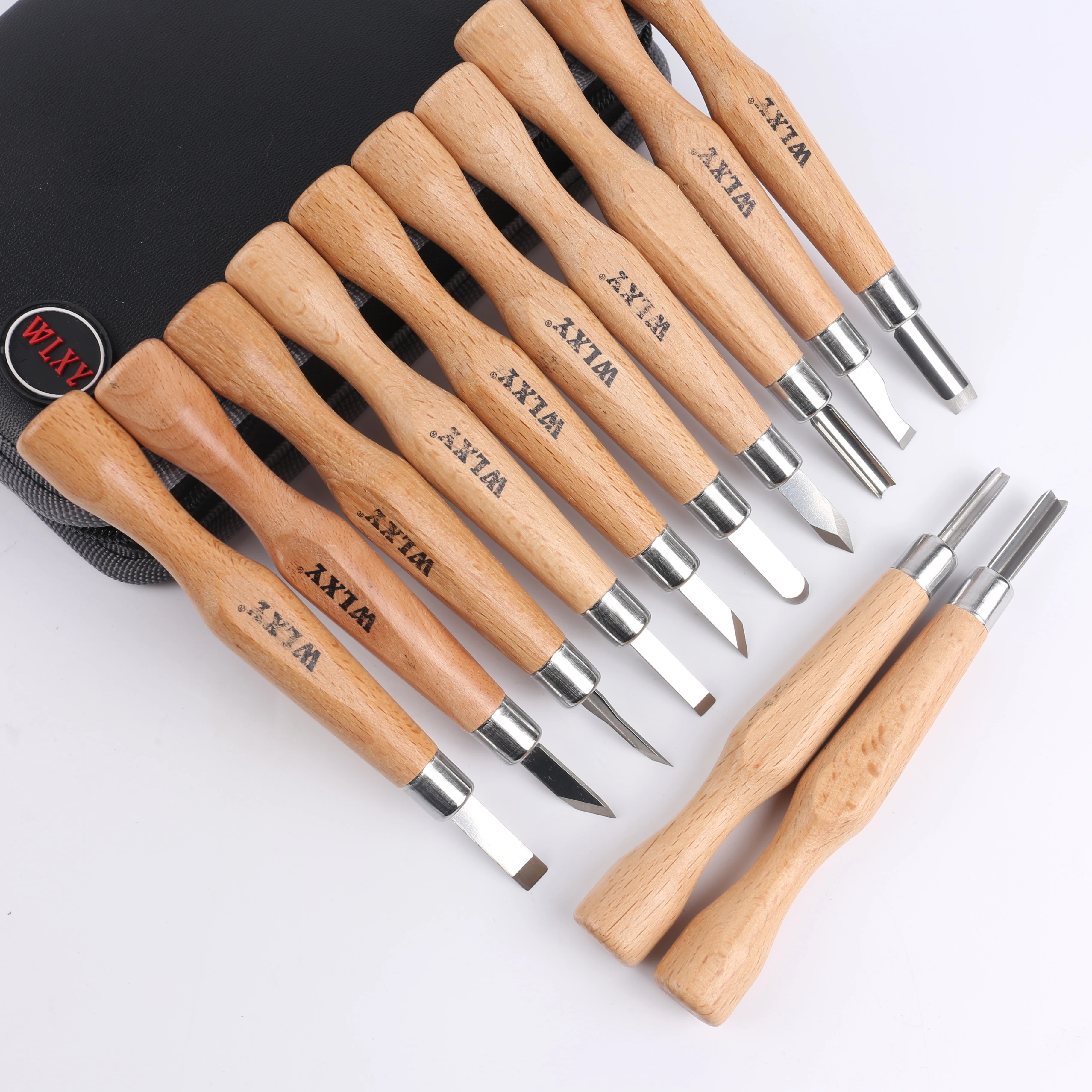 Convenient hand tools for wood carving