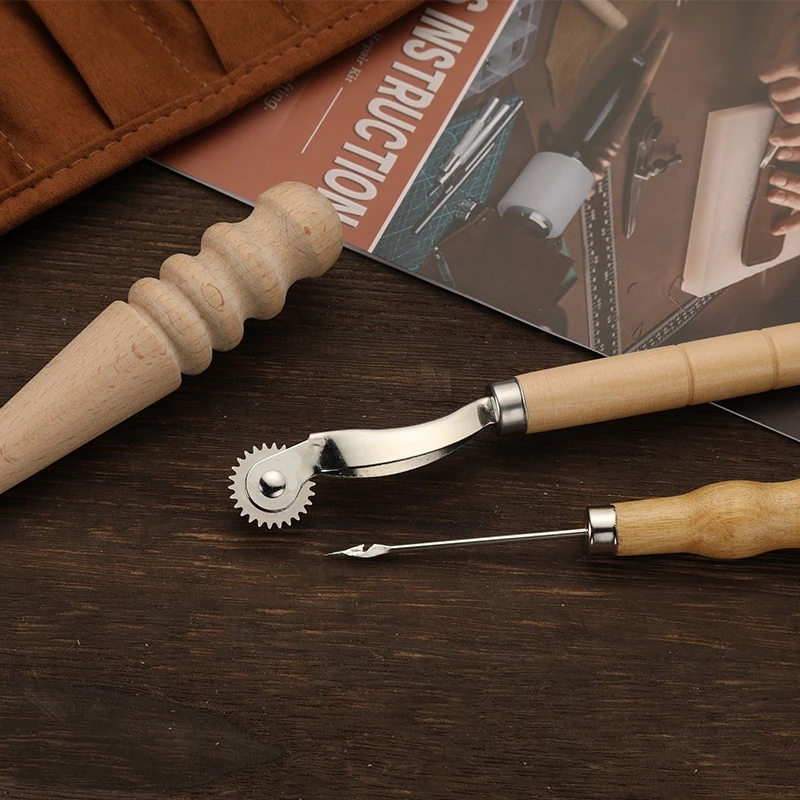 Demonstration of the process of working with KRABALL tools, creating unique products