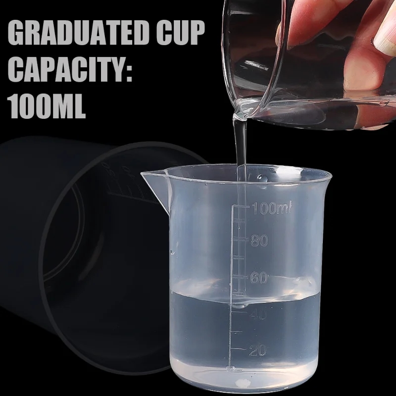 Trois gobelets en plastique de 100 ml pour la cuisine