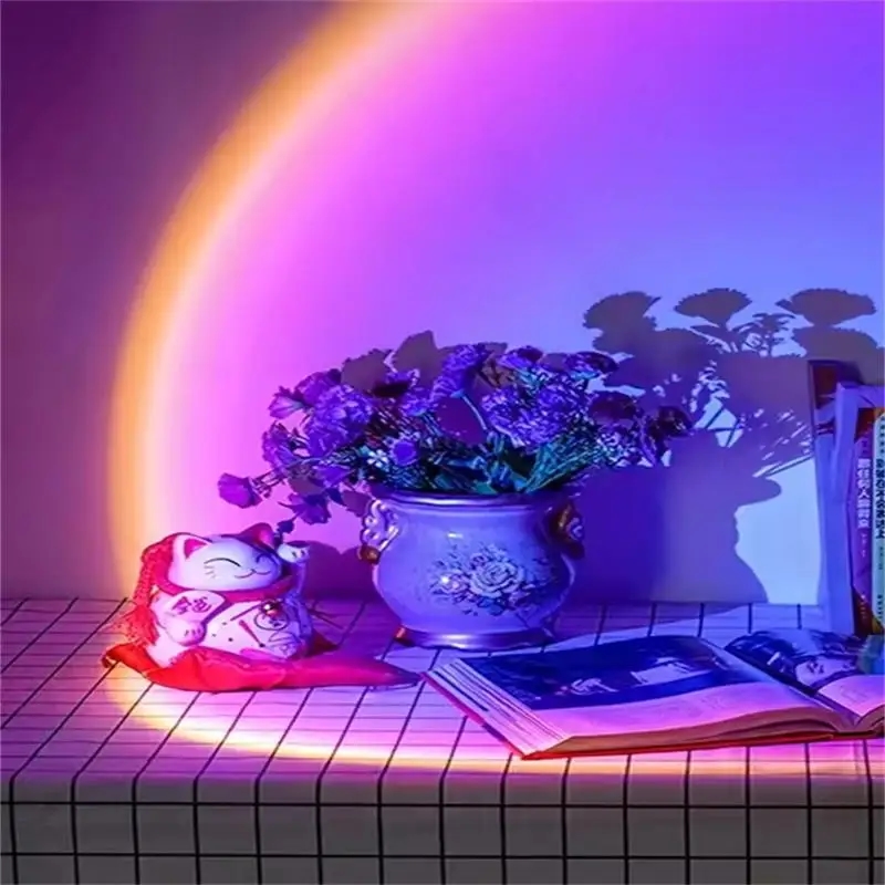 The lamp will add bright accents to any event, attracting guests' attention