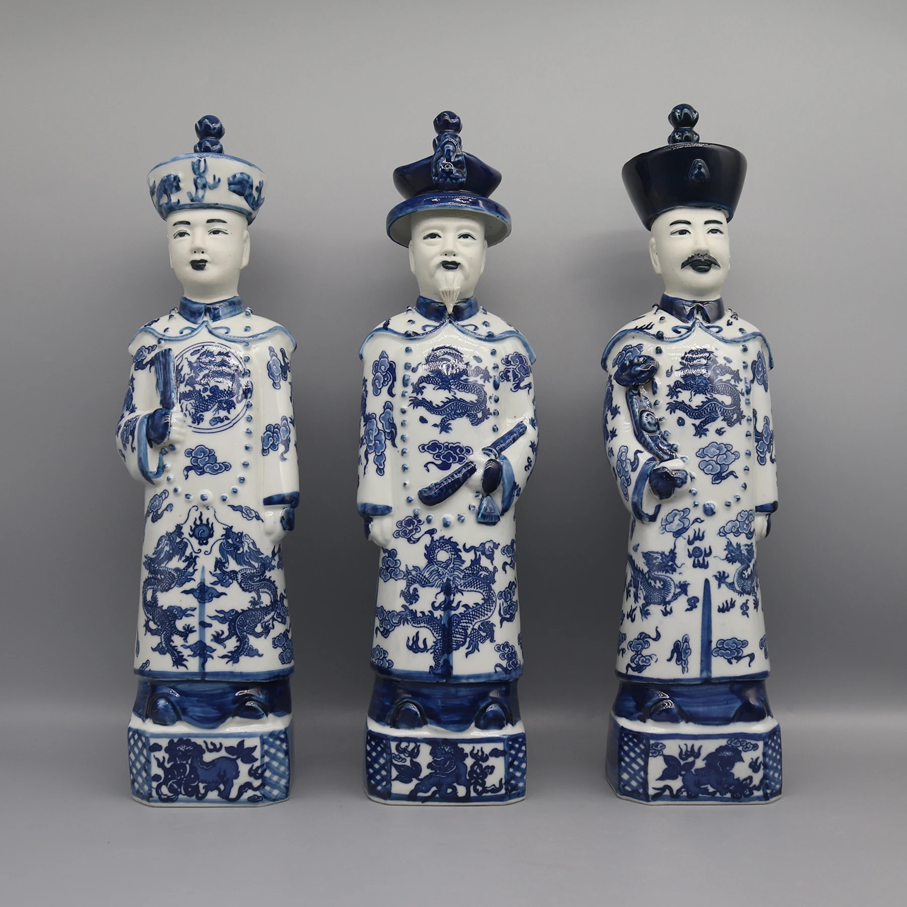 Collectible statue of Emperor Qianlong from the Qing Dynasty