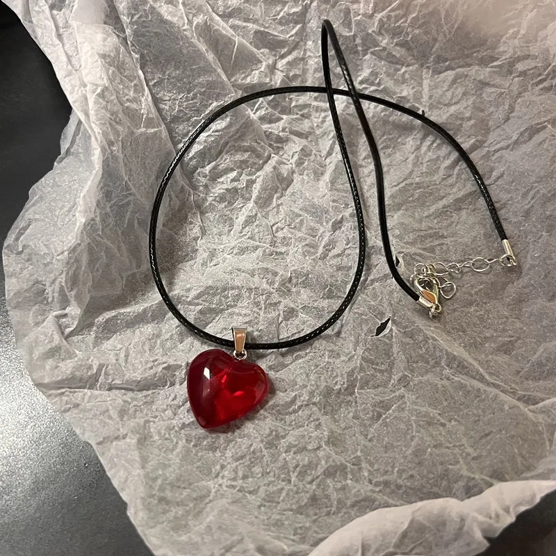 Vintage pendant in the brand's packaging