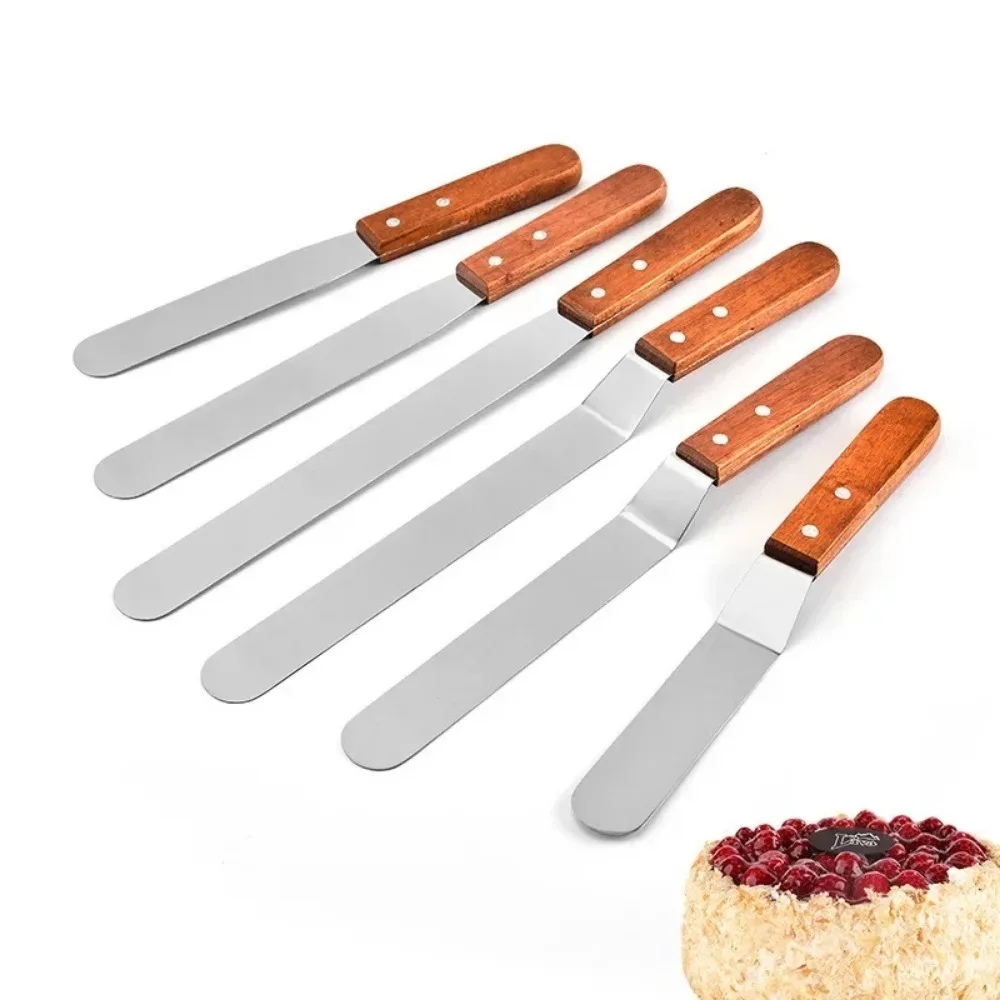 Elegant spatula set for perfect decoration of your desserts