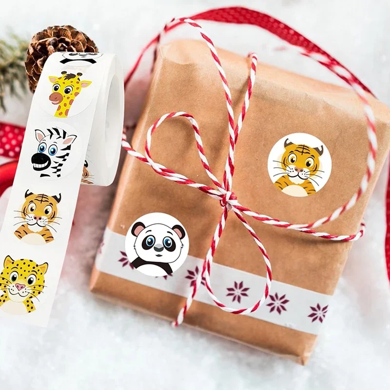 Autocollants décoratifs avec des images d'animaux amusants pour l'artisanat