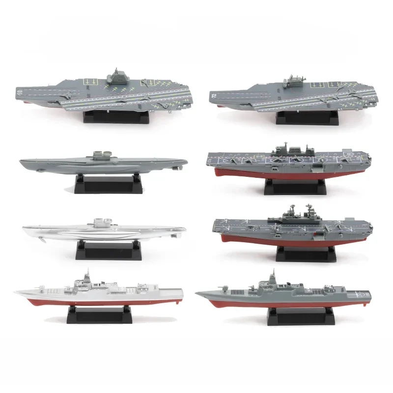 Peças adicionais de aviões e helicópteros que fazem parte do modelo de navio de guerra
