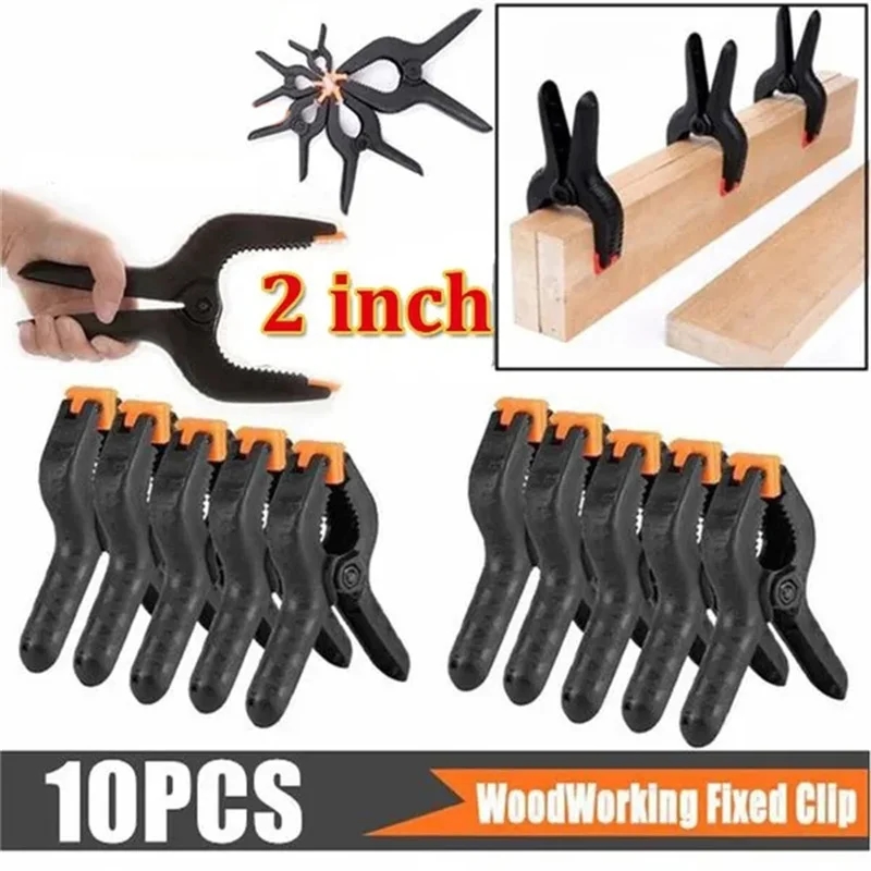 Assortiment de pinces en plastique pour le travail du bois de différentes tailles