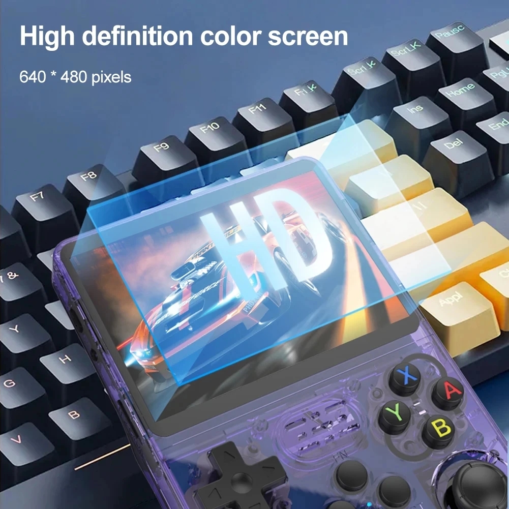 The R36S portable game console is equipped with a 3.5-inch IPS display with high resolution and vibrant colors