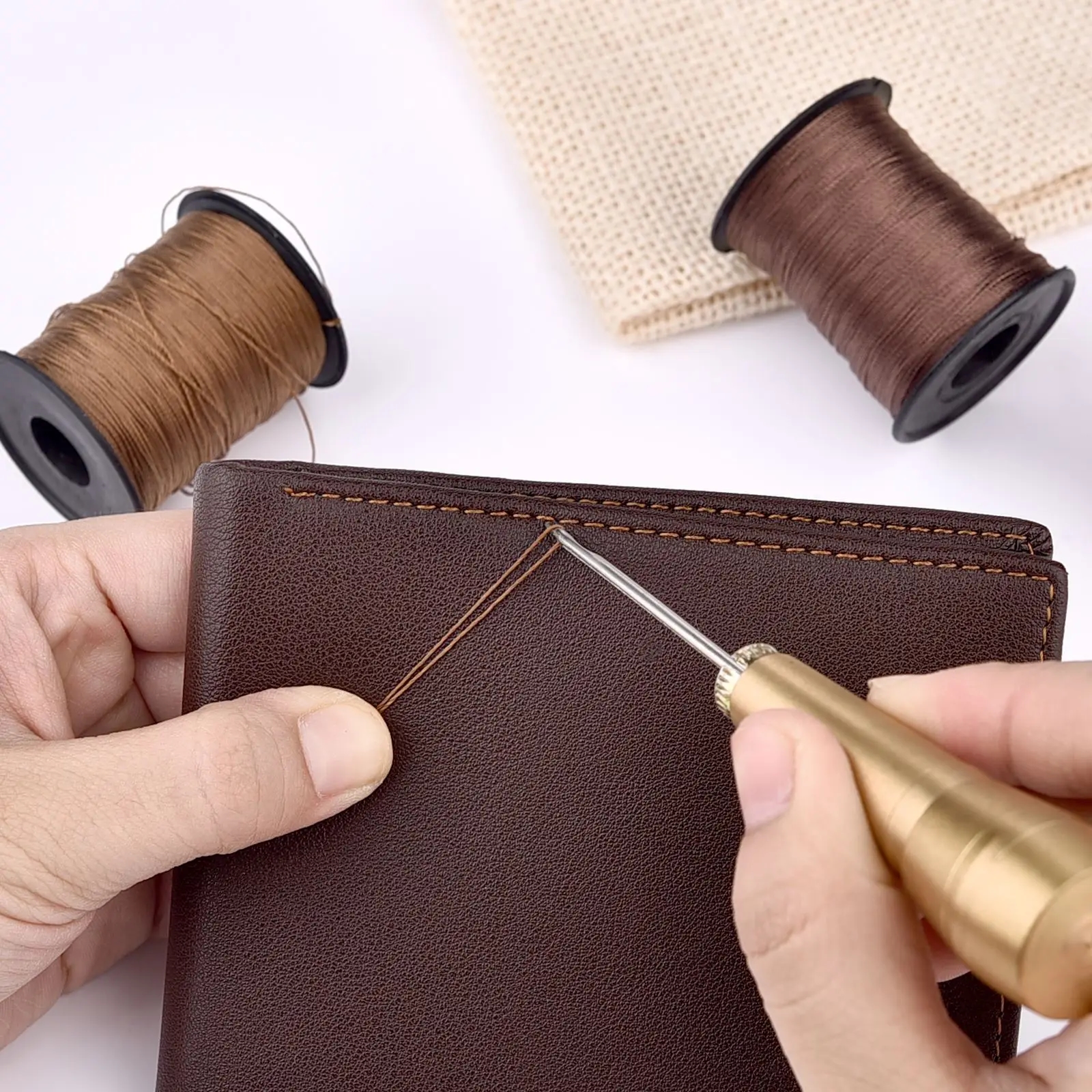 Thread weighing 26 grams, easy to use in any project