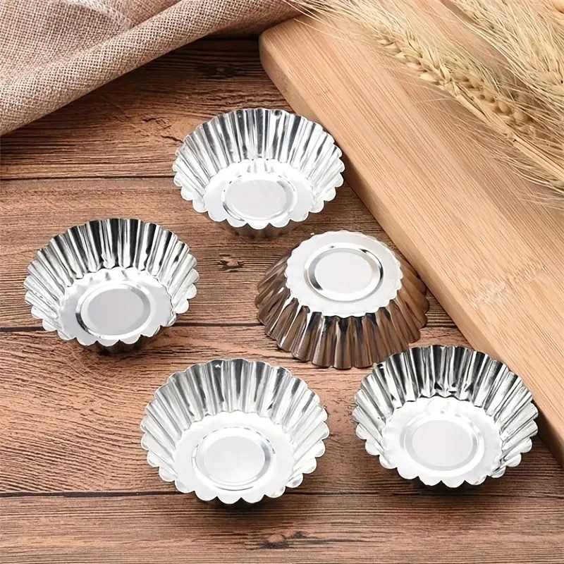 Tart mold with a non-stick coating, facilitates easy removal of baked goods