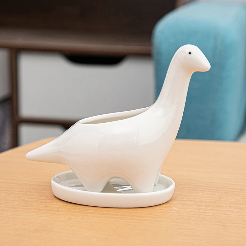 Creative pot for houseplants, adding playfulness to the interior