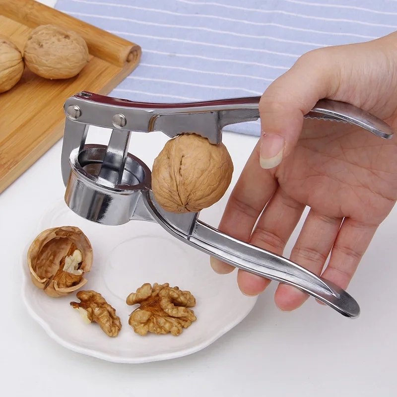 Stylish garlic press that will be your kitchen assistant