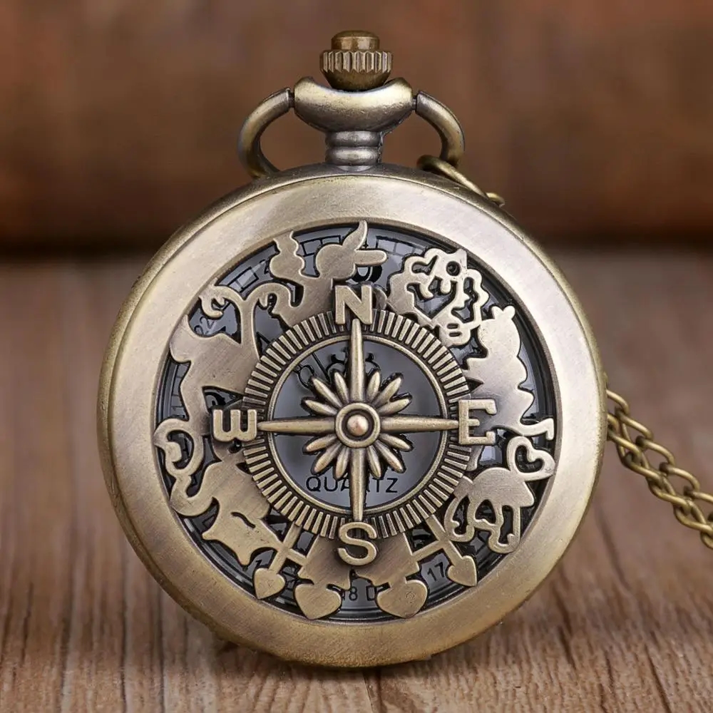 Taschenuhren im Retro-Steampunk-Stil in verschiedenen Farbvarianten
